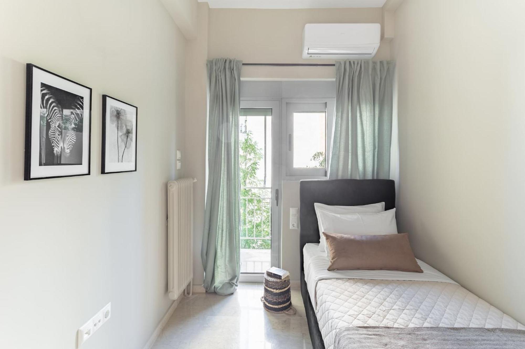 אתונה Deluxe 3-Bdrm Urban-Industrial Apt At Acropolis מראה חיצוני תמונה