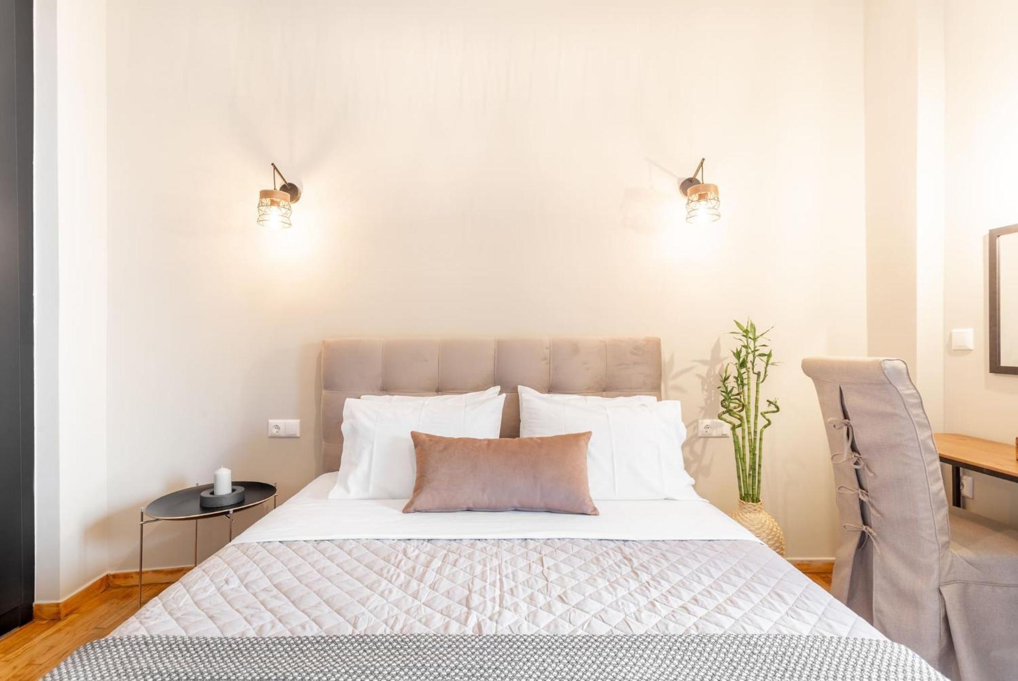 אתונה Deluxe 3-Bdrm Urban-Industrial Apt At Acropolis מראה חיצוני תמונה