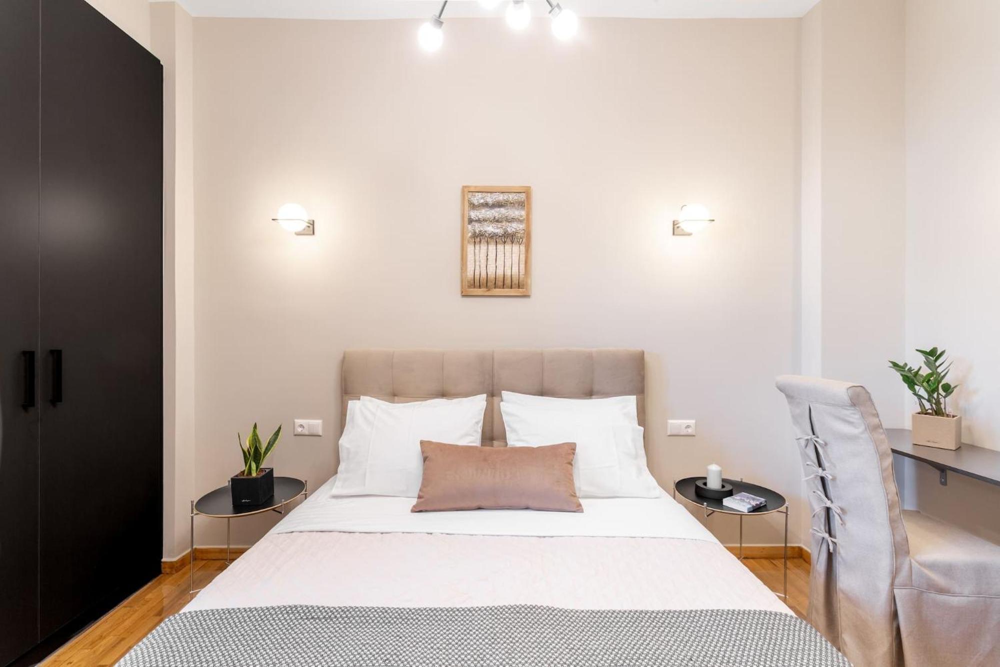 אתונה Deluxe 3-Bdrm Urban-Industrial Apt At Acropolis מראה חיצוני תמונה