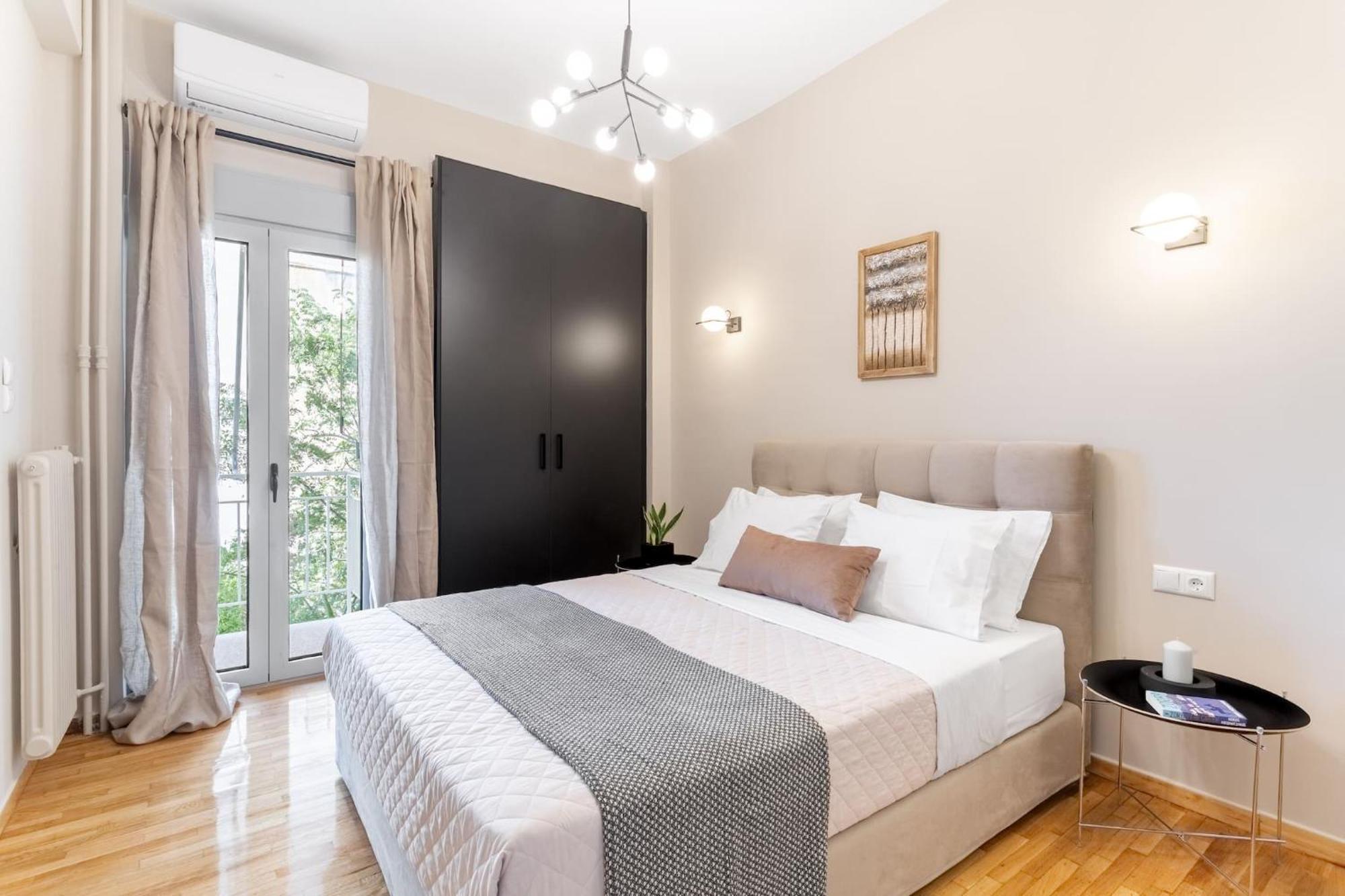אתונה Deluxe 3-Bdrm Urban-Industrial Apt At Acropolis מראה חיצוני תמונה